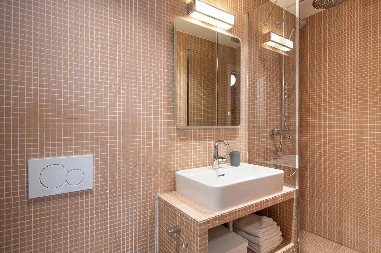 New - Villa Urbaine Au Coeur De Paris - 6 Pers 0*,